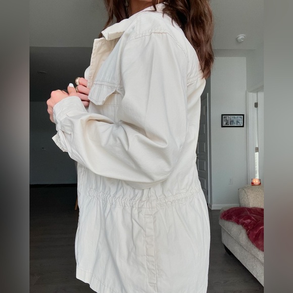 Ivory Utility Jacket - Picture 2 of 3